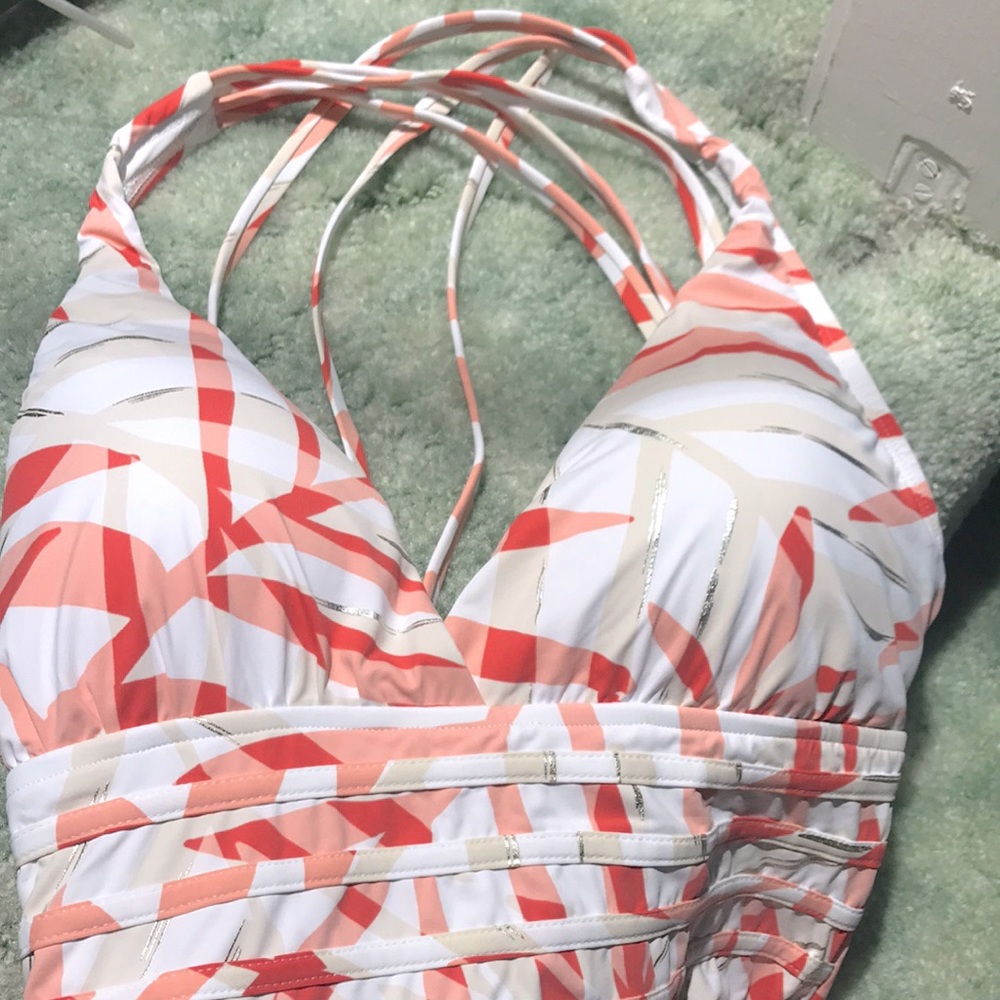 La Blanca bathing suit, tummy control